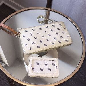 authentic dooney and Bourke wallet set wristlet